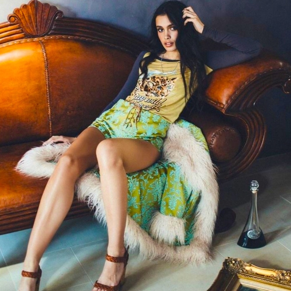 SPELL STAY WILD MOON CHILD RAGLAN NO FLAWS L BUT FITS SMALL